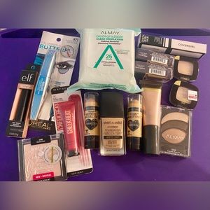 NWT Beige Makeup Set (15+)